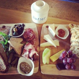 Bon Vivant Market and Cafe | Bar in Atwater Village | food in Atwater Village 