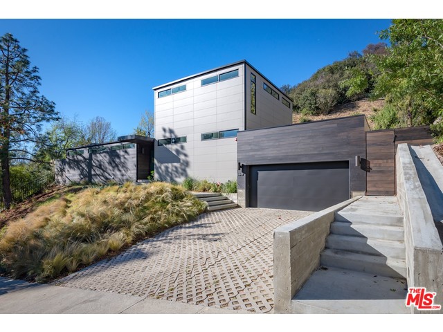 Living in the Hollywood Hills | MLS Listing Hollywood Hills | House For Sale Hollywood Hills