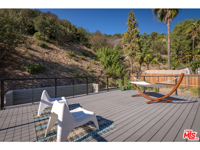 Living in the Hollywood Hills | Hollywood Hills Real Estate | Properties For Sale Hollywood Hills