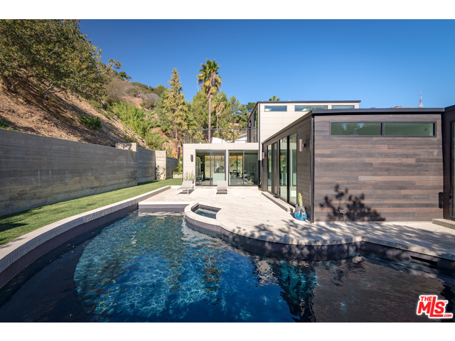 Living in the Hollywood Hills | Hollywood Hills Listing | Open Houses Hollywood Hills
