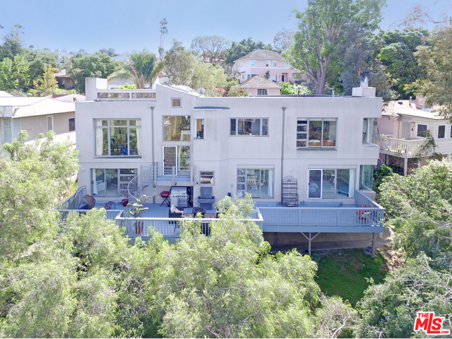 Hollywood Hills Home For Sale in Hollywood Knolls | Hollywood Hills Real Estate | Hollywood Hills Homes For Sale