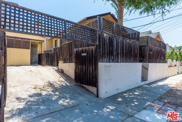 Charming Los Feliz Cottage For Sale Under $600k | Los Feliz Real Estate | Los Feliz House For Sale