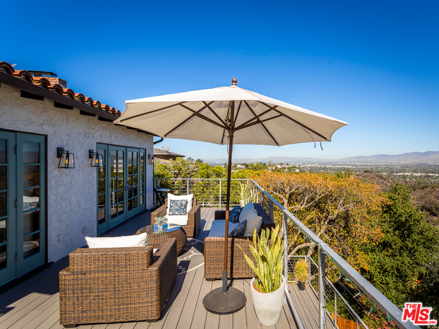Hollywood Hills Home For Sale With LA Views | Top Hollywood Hills Realtor Glenn Shelhamer | Real Estate Agent Glenn Shelhamer