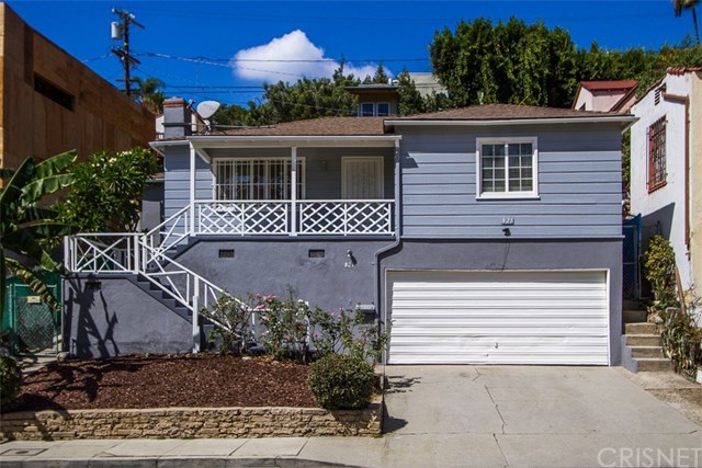 Centrally Located Silver Lake Charmer | Top Silver Lake Real Estate Agent | Top Agent Silver Lake