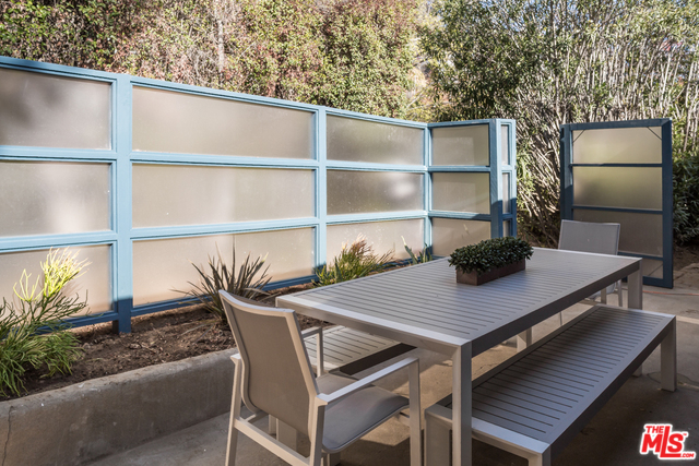 Cool Mid-Century For Sale | Highland Park Real Estate | Highland Park House For Sale