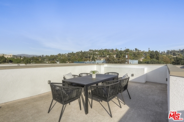 Trendy Eastside Homes For Sale-1405 N BATES AVE, Find a Los Feliz Real Estate Agent Glenn Shelhamer, Los Feliz Houses For Sale, Los Feliz Homes For Sale