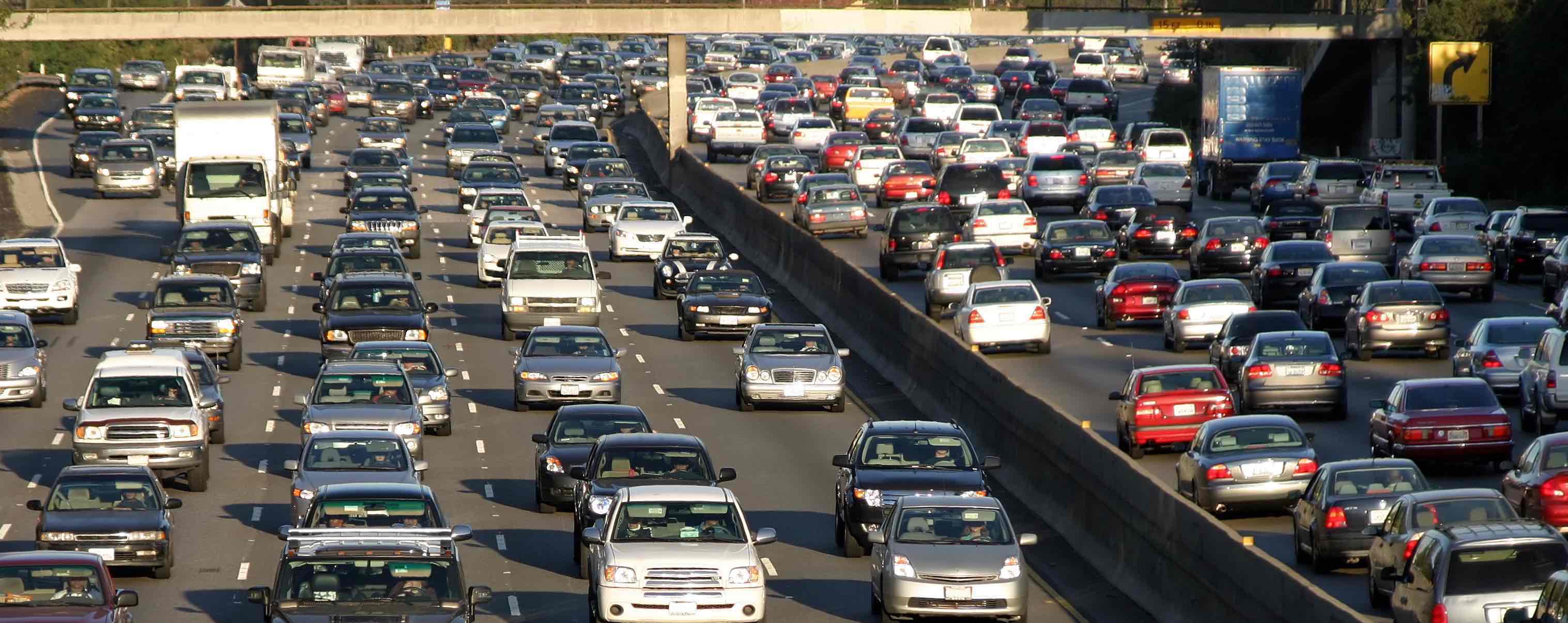 How to Beat the LA Commute, Los Angeles traffic, Traffic problems Los Angeles, How to commute Los Angeles, Los Angeles highway traffic, LA traffic issues