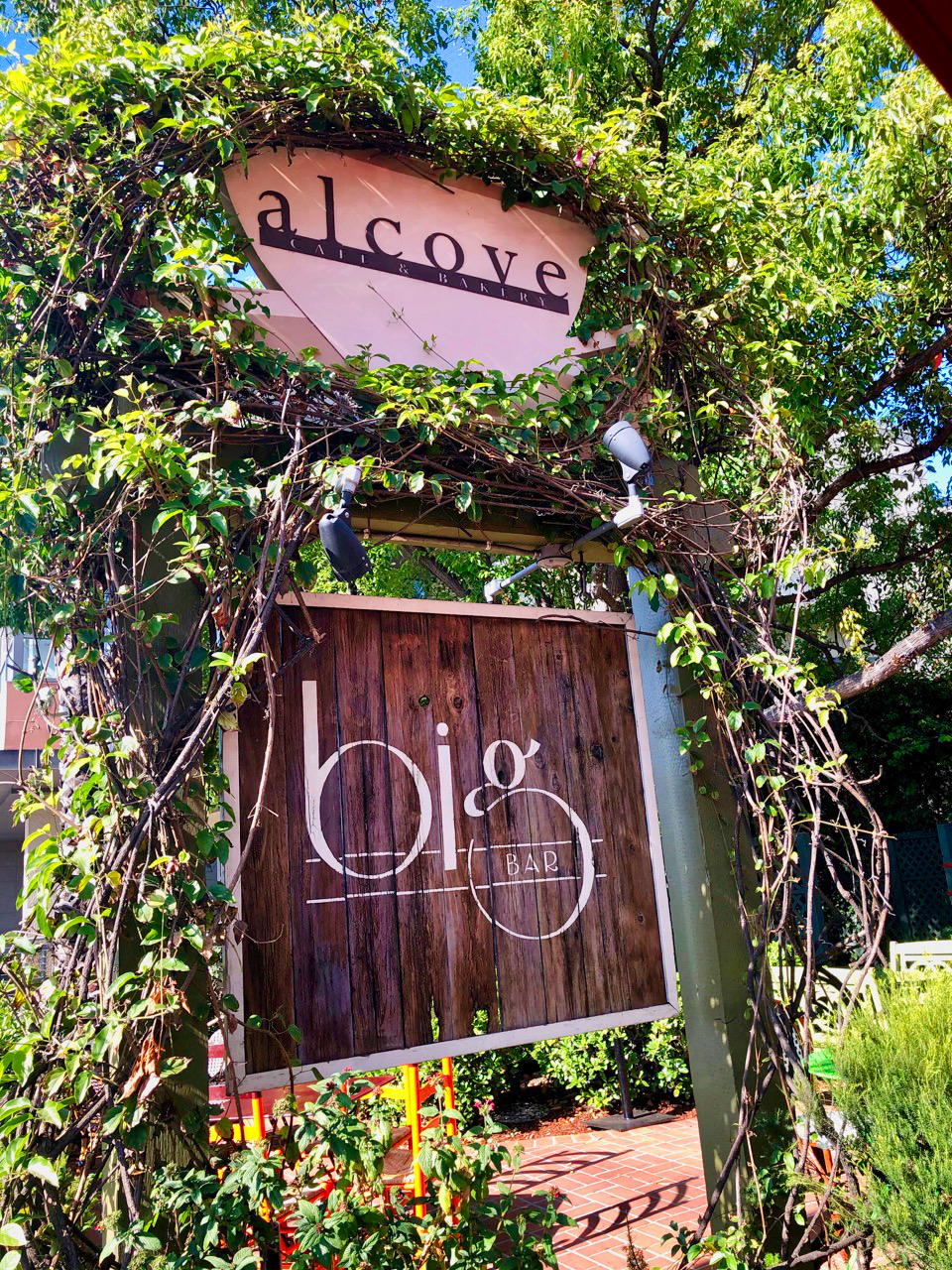 Alcove Bakery | Los Feliz | The Shelhamer Group