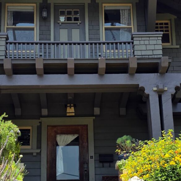 Craftsman home with a covered front porch in Silver Lake, Los Angeles